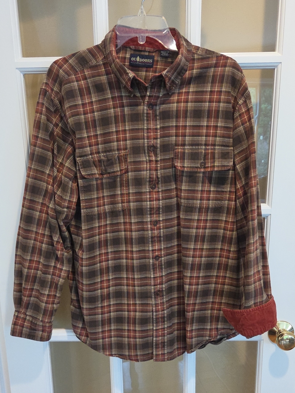 Roundtree & Yorke Brown and Redish-Orange Plaid Button-Down Shirt Size: L